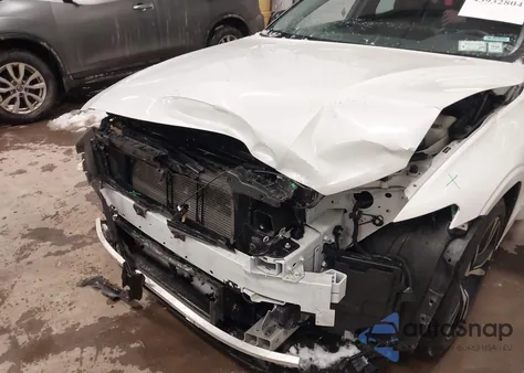 2024 Volvo S60 B5 Core Dark Theme z USA, uszkodzony, nr VIN 7JRL12TKXRG297108